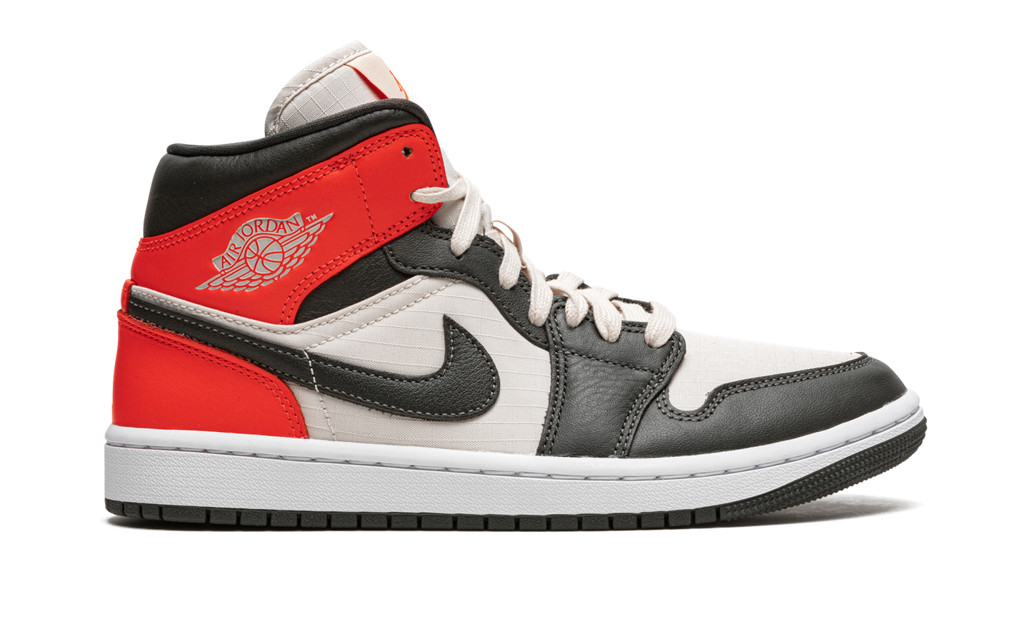 AIR JORDAN 1 MID SE WMNS Newsprint