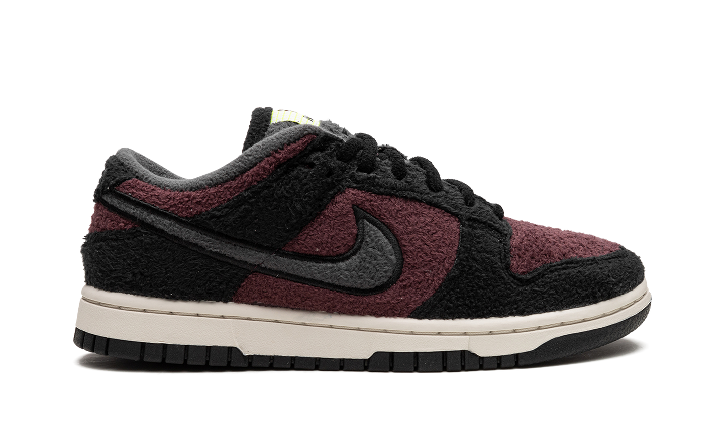 DUNK LO MNS WMNS Fleece Pack Burgundy Crush