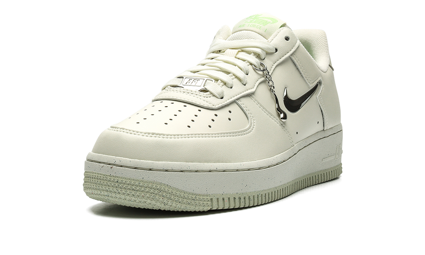 Air Force 1 '07 Next Nature SE WMNS Liquid Metal