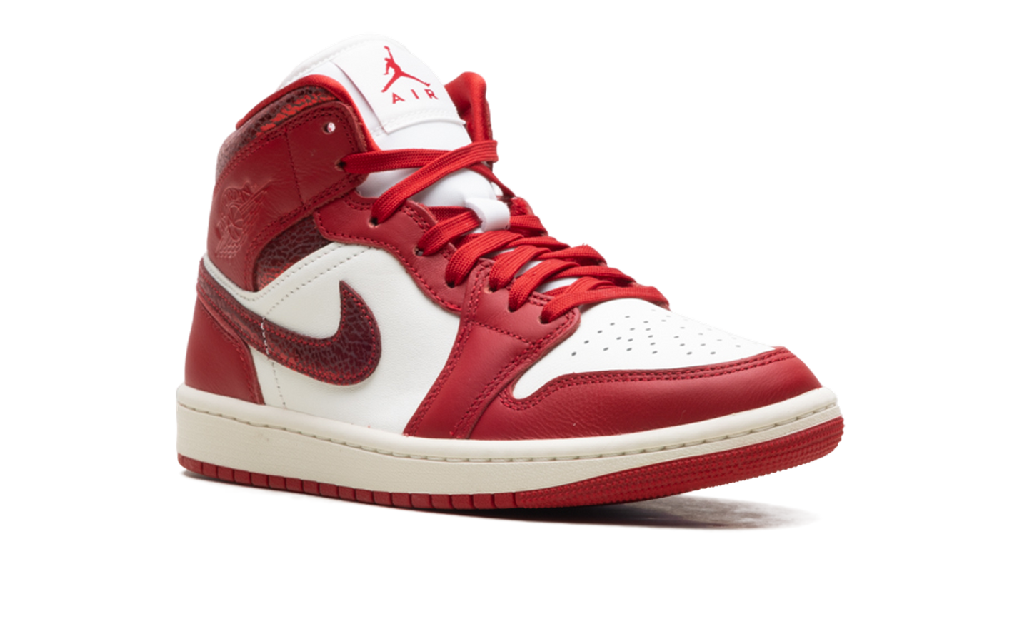 Air Jordan 1 Mid WMNS Red Cracked Leather
