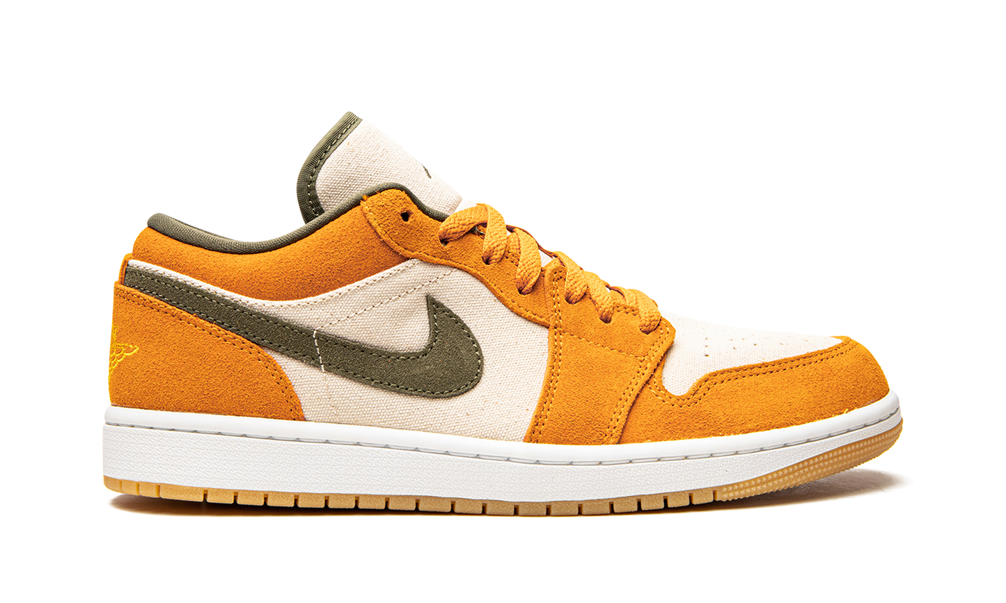 Air Jordan 1 Low SE Light Curry