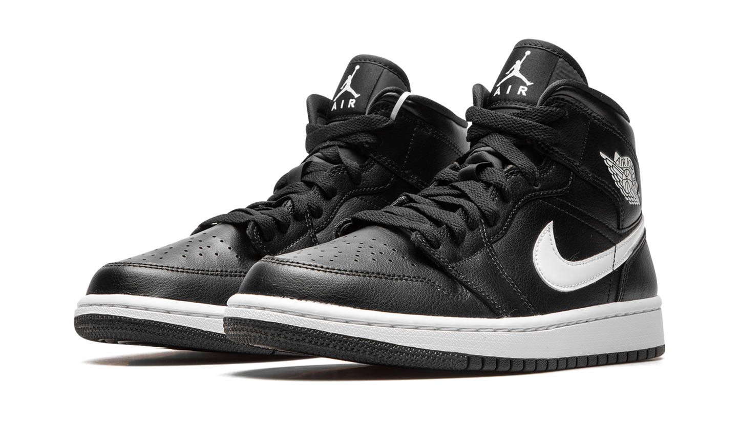 AIR JORDAN 1 MID WMNS Black / White
