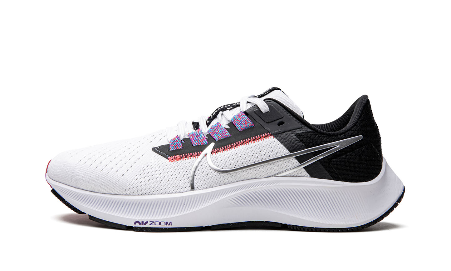 WMNS Air Zoom Pegasus 38
