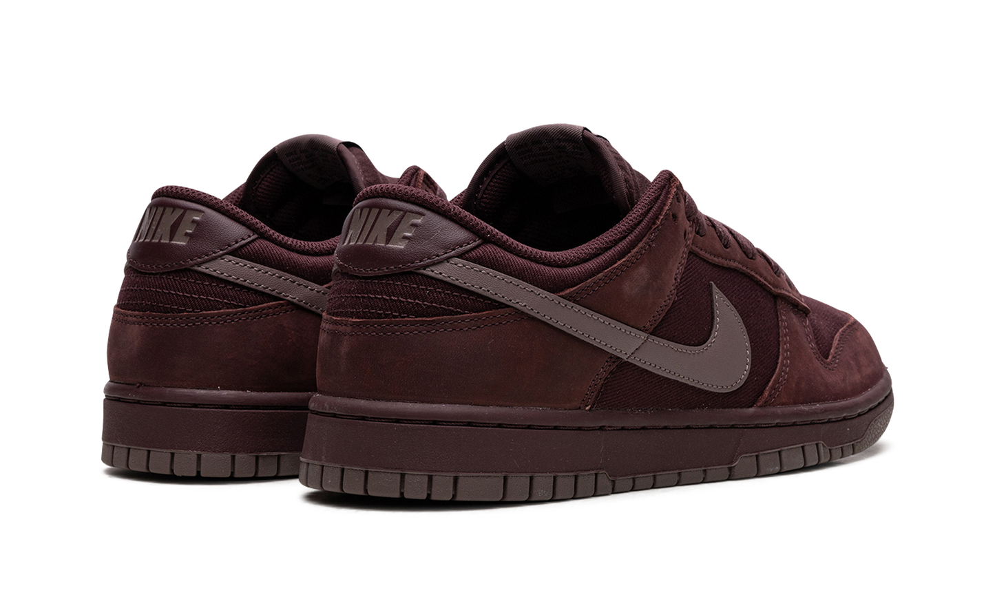 Dunk Low Burgundy Crush