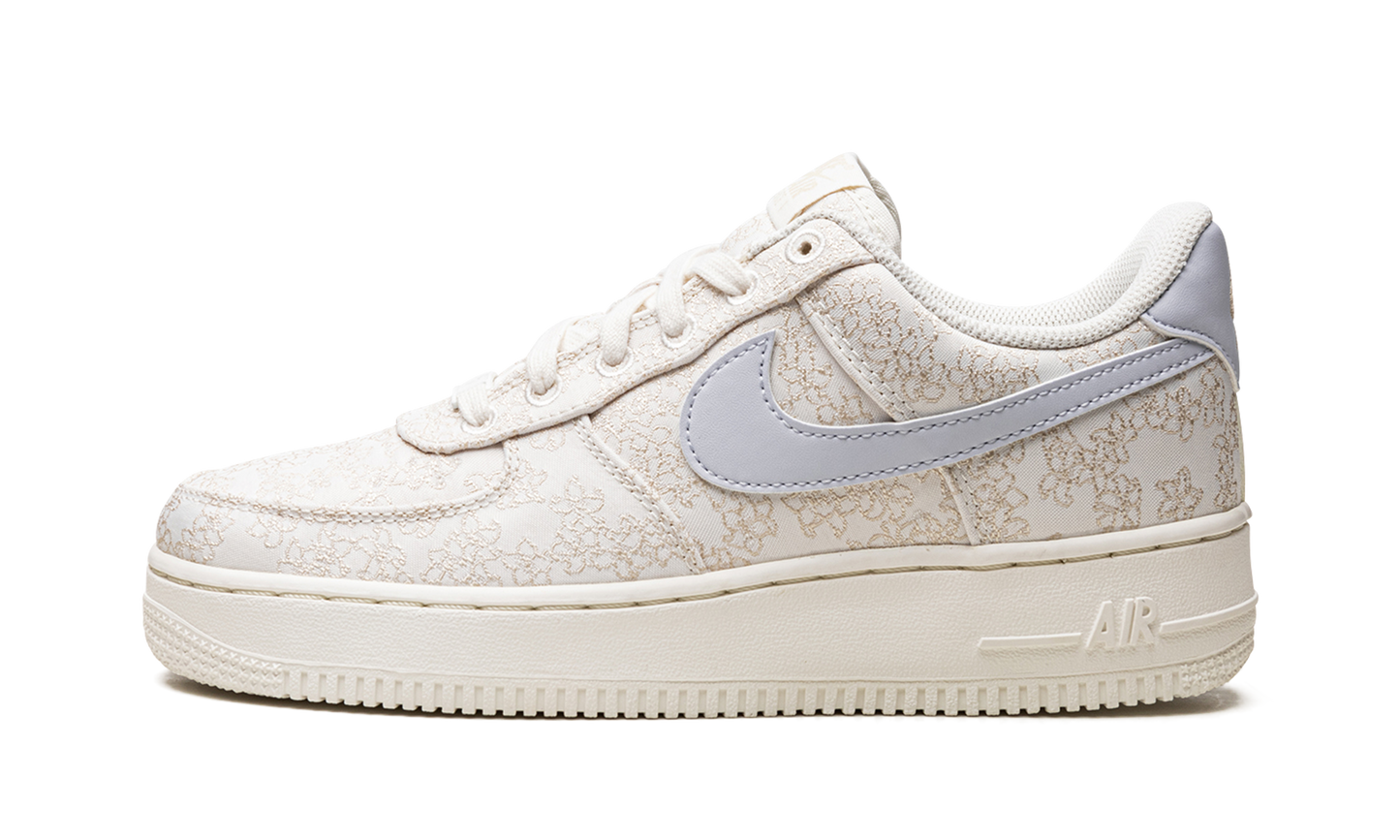 AIR FORCE 1 '07 SE JACQ WMNS Flower Embroidery
