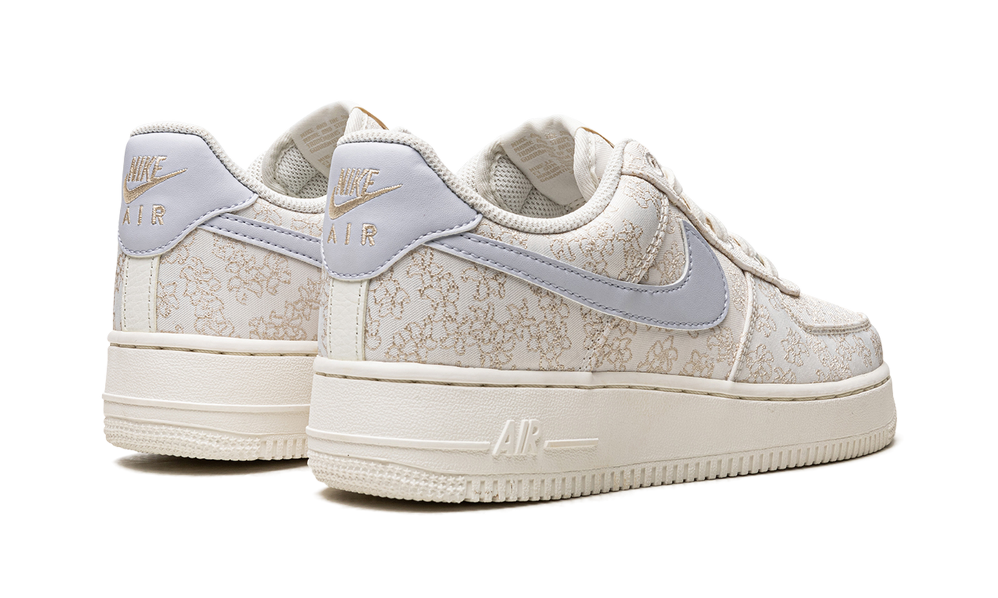 AIR FORCE 1 '07 SE JACQ WMNS Flower Embroidery