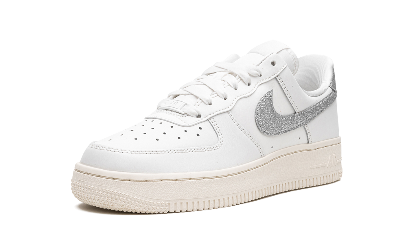 AIR FORCE 1 '07 MNS WMNS Summit White Sail White Metallic Silver