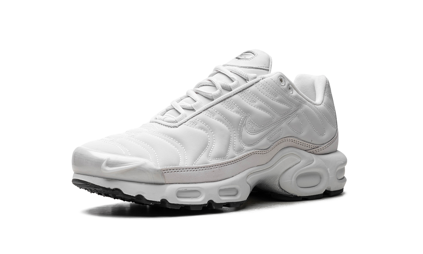Air Max Plus WMNS Platinum Tint