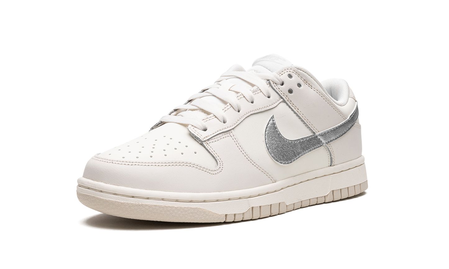 DUNK LO ESS TREND MNS WMNS Sail / Oxygen Purple