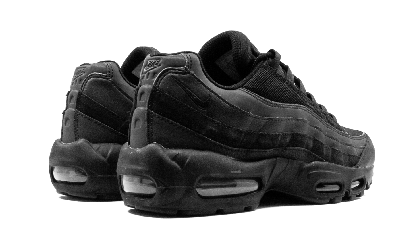 Air Max 95 Essential Triple Black