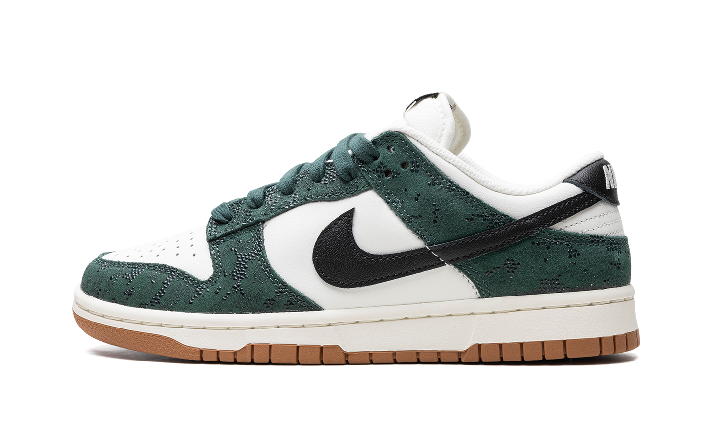 DUNK LOW WMNS Green Snake