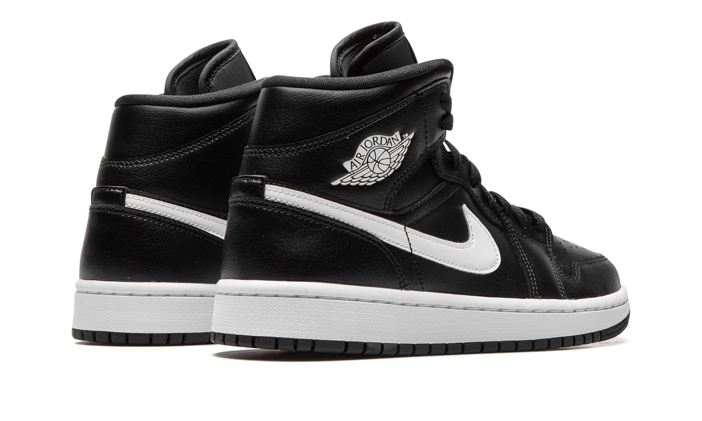 AIR JORDAN 1 MID WMNS Black / White