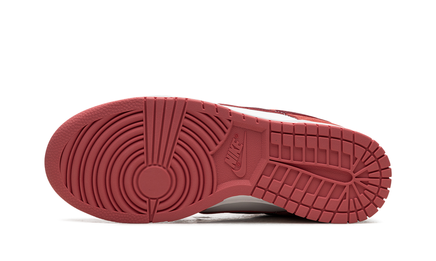 DUNK LOW WMNS Valentine's Day
