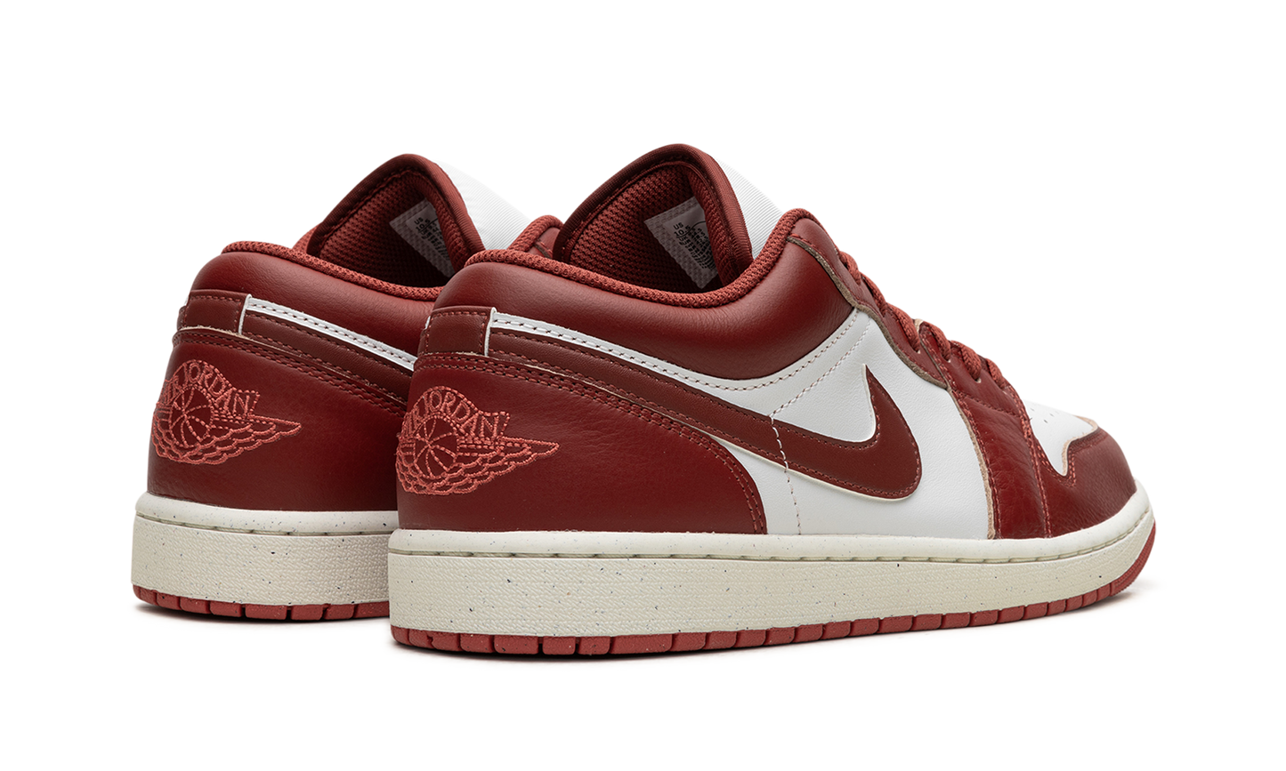 Air Jordan 1 Low SE DUNE RED