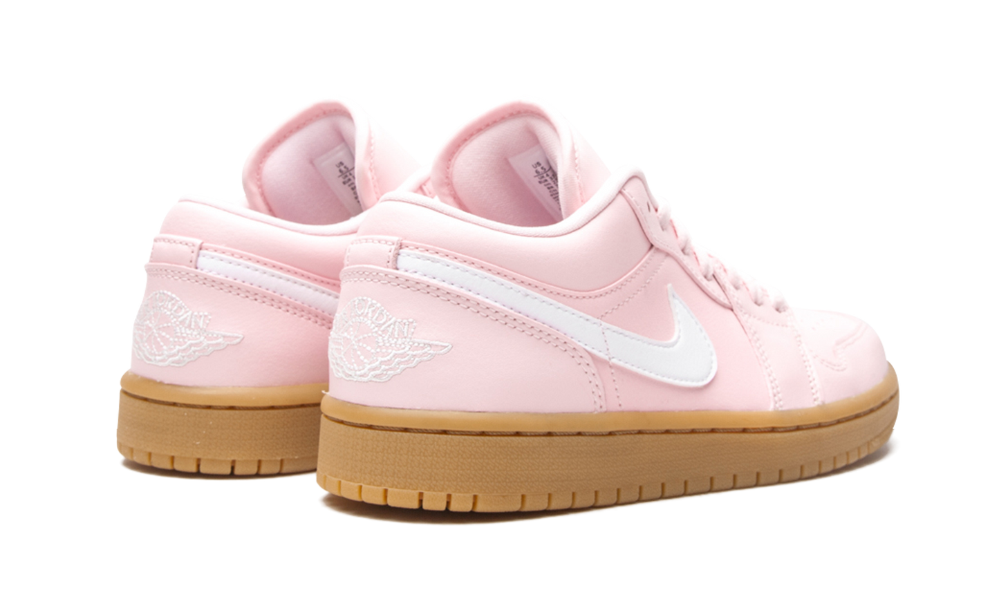 Air Jordan 1 Low WMNS Arctic Pink Gum