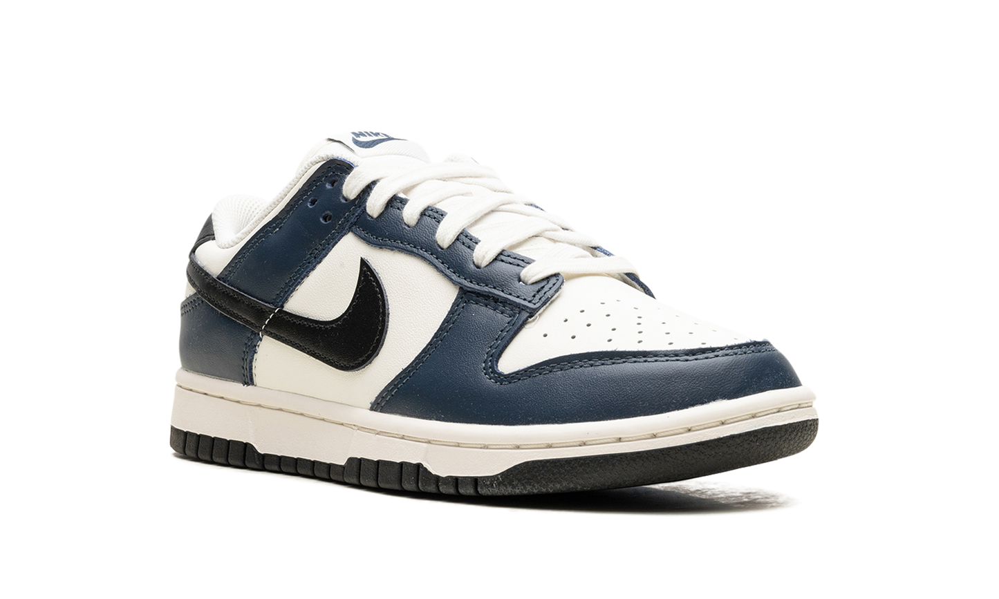 Dunk Low WMNS Midnight Navy
