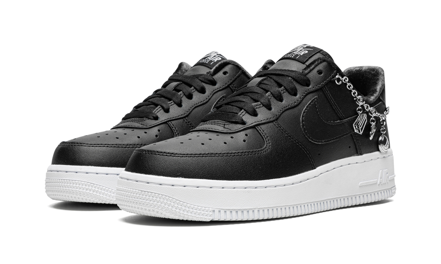 AIR FORCE 1 '07 LX MNS WMNS Lucky Charms - Black