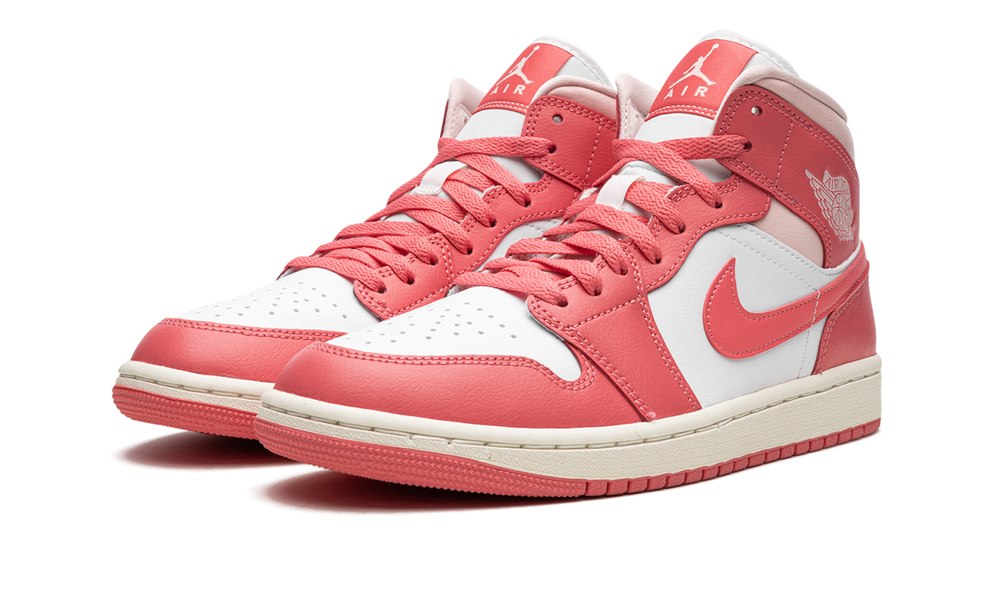 AIR JORDAN 1 MID WMNS Strawberries And Cream