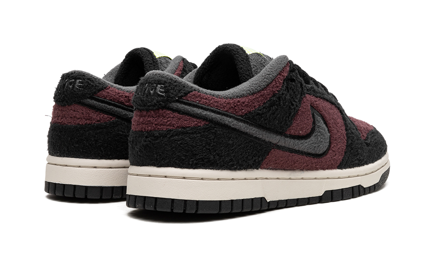 DUNK LO MNS WMNS Fleece Pack Burgundy Crush