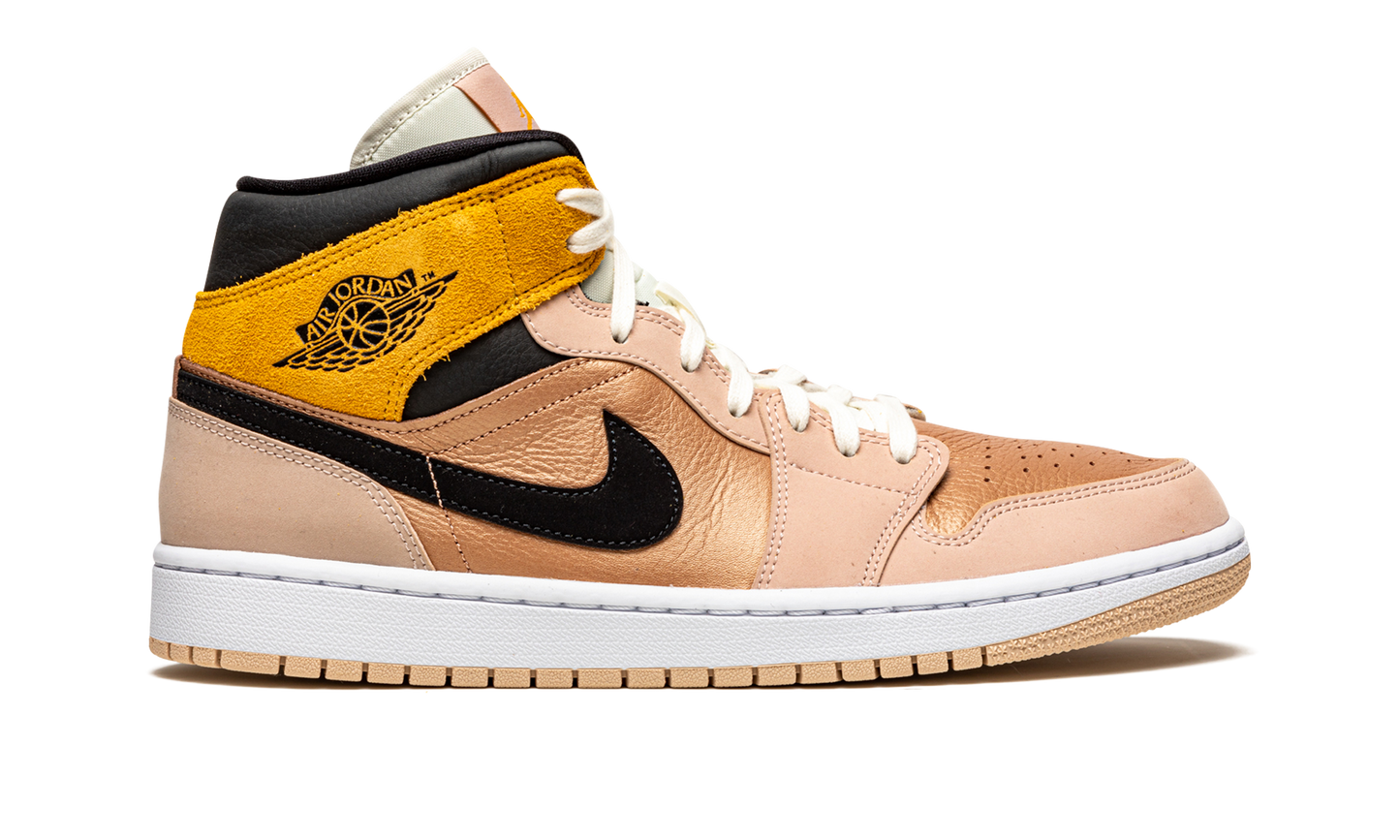 AIR JORDAN 1 MID SE WMNS Particle Beige