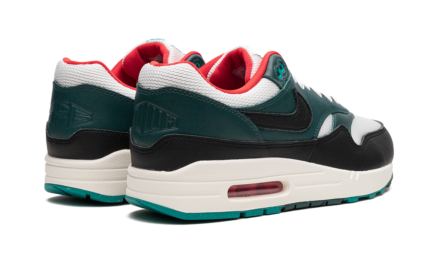 Air Max 1 LeBron James x Liverpool