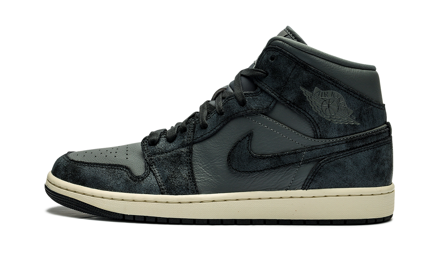 AIR JORDAN 1 MID WMNS DISTRESSED SMOKE GREY