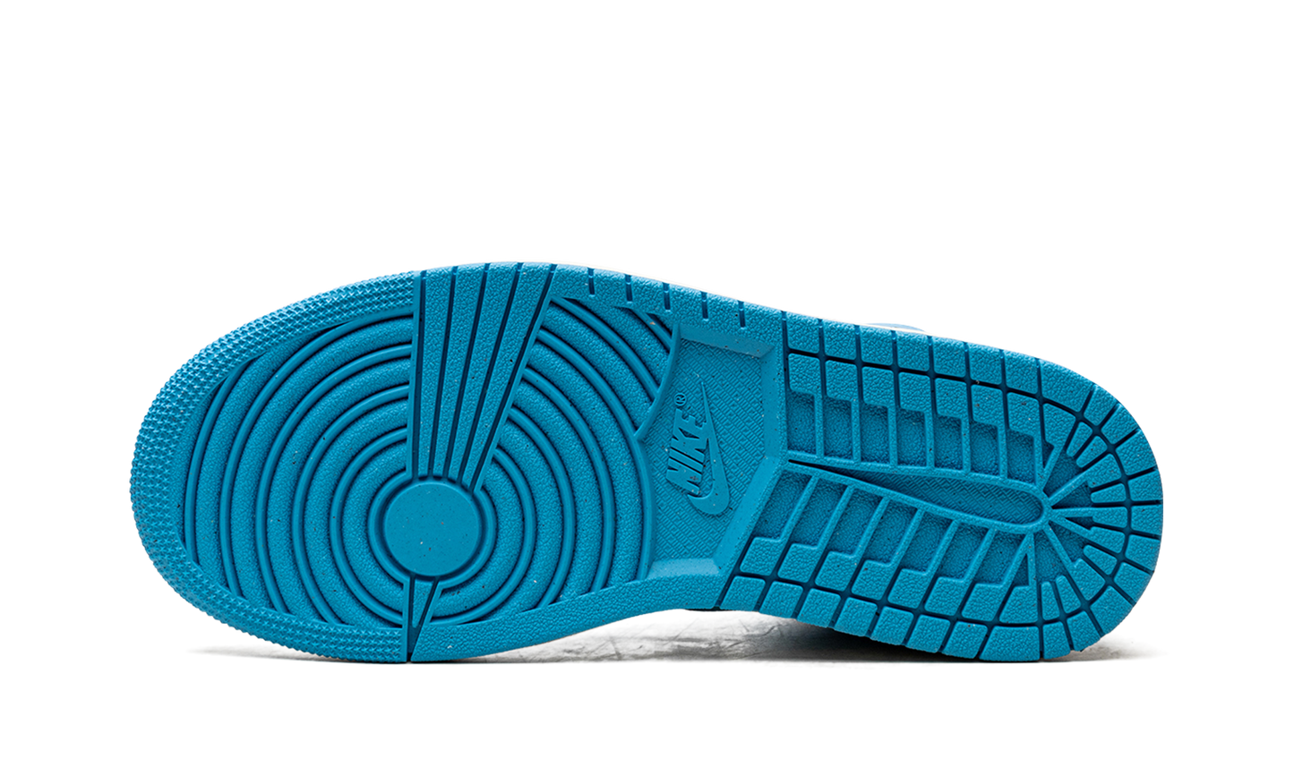 AIR JORDAN 1 MID SE WMNS Ice Blue