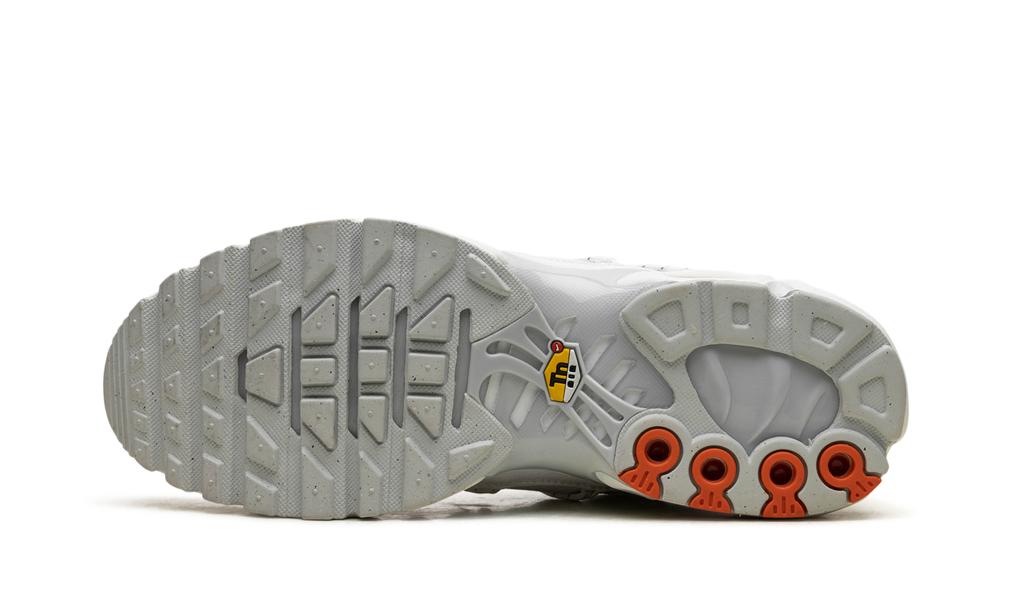 Air Max Plus Utility White Safety Orange