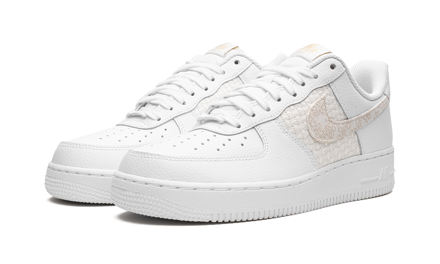 AIR FORCE 1 '07 SE MNS WMNS Flower Swoosh