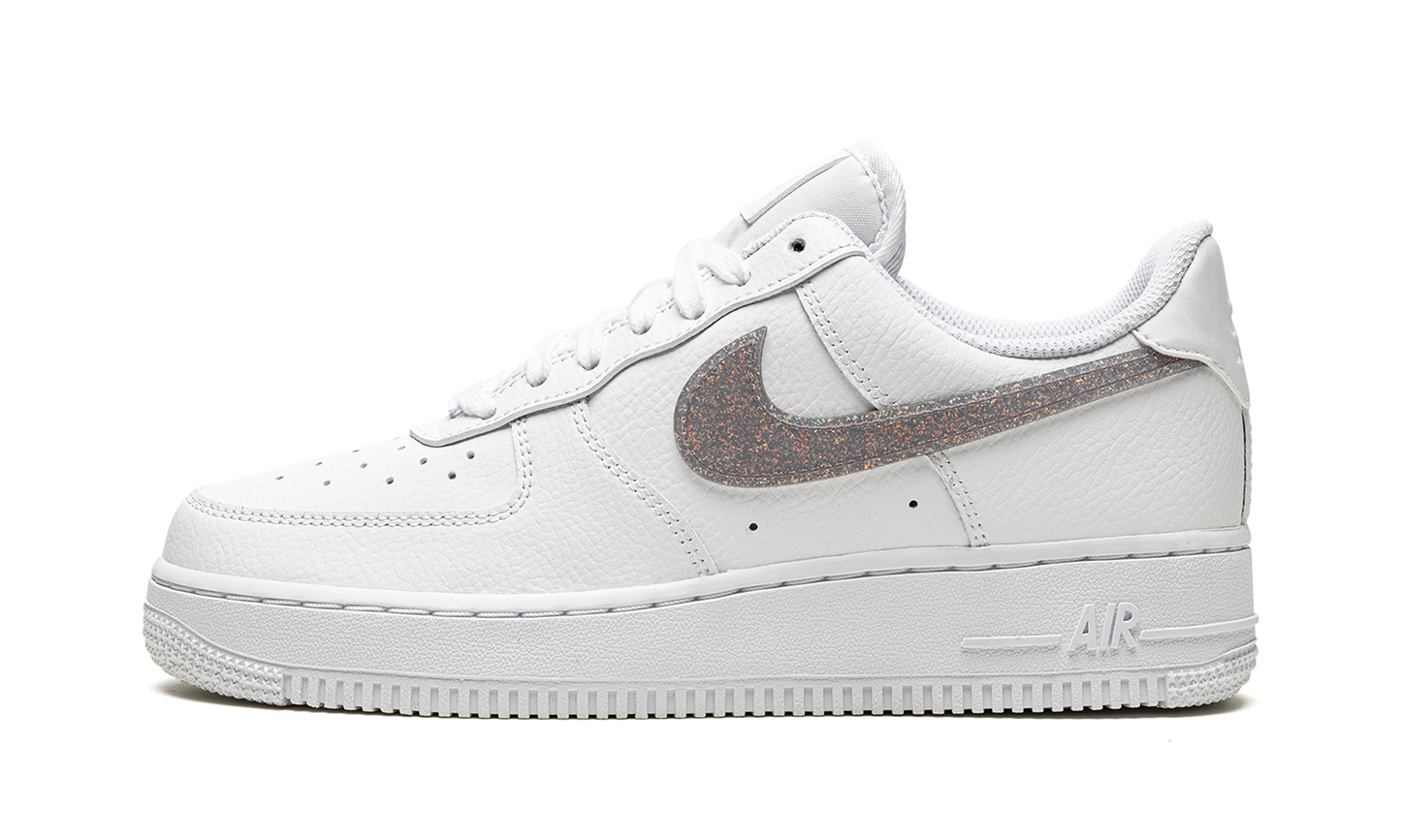 AIR FORCE 1 '07 ESS WMNS Glitter Swoosh - Canyon Purple