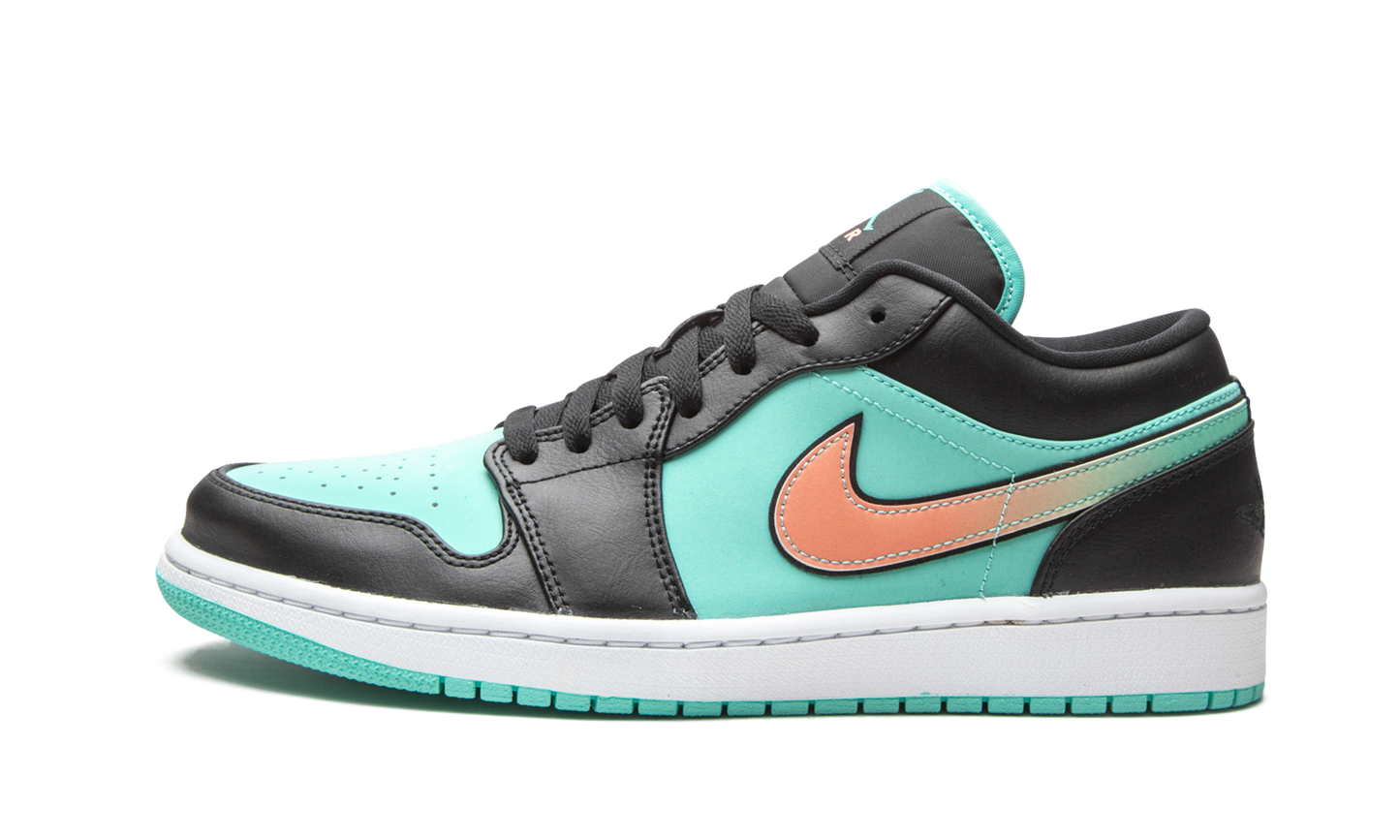Air Jordan 1 Low SE Tropical Twist