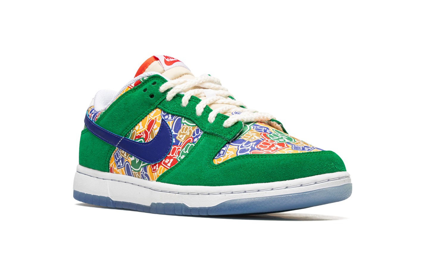 Dunk Low Foam Finger
