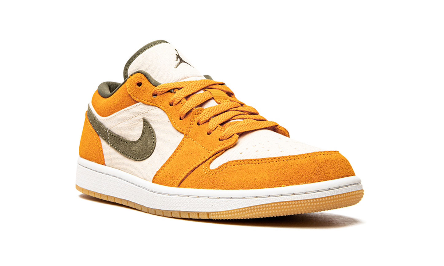Air Jordan 1 Low SE Light Curry