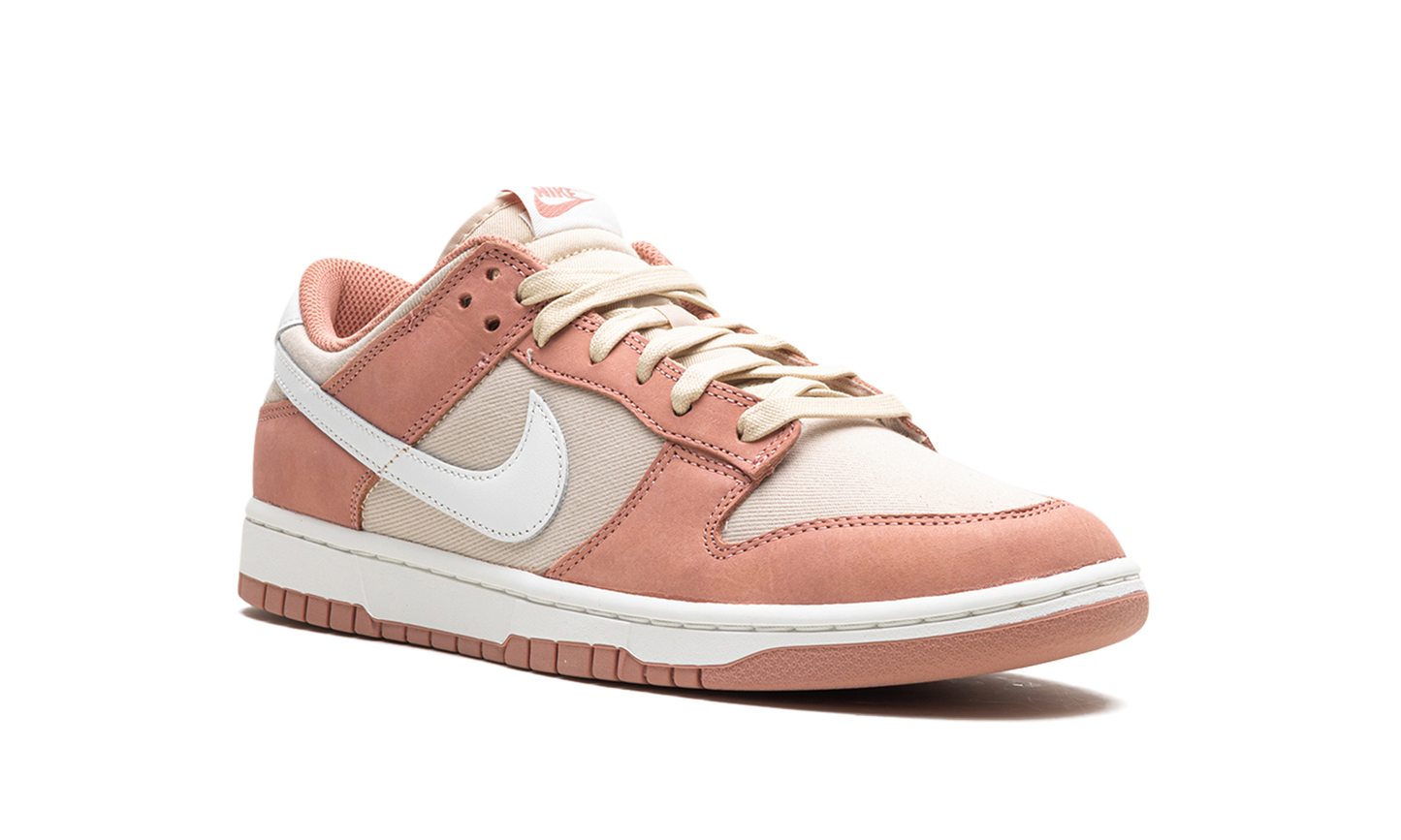 Dunk Low Red Stardust