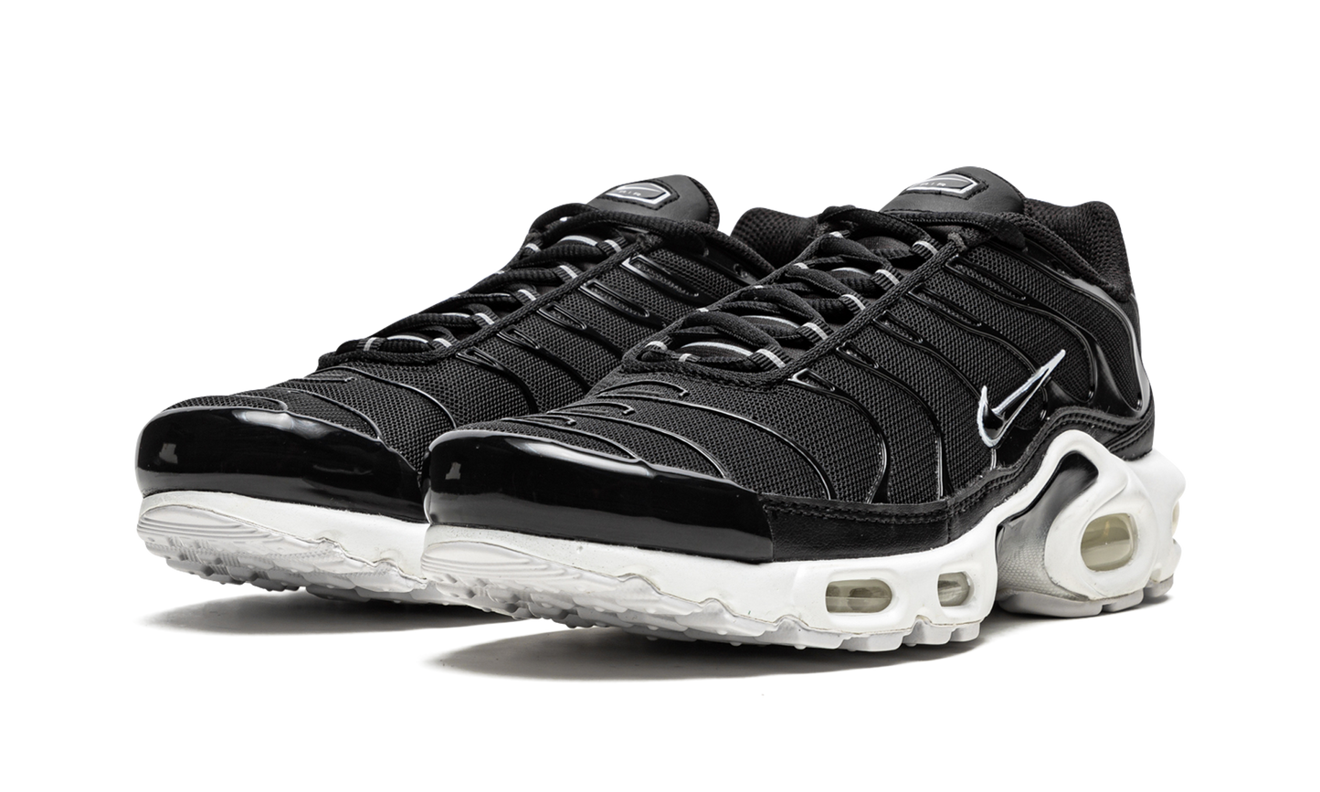 AIR MAX PLUS MNS WMNS Black / White