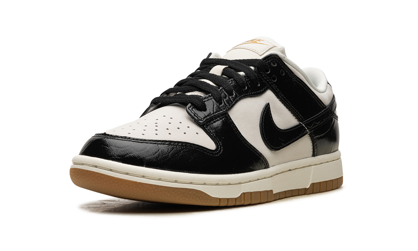 Wmns Dunk Low LX Black Croc