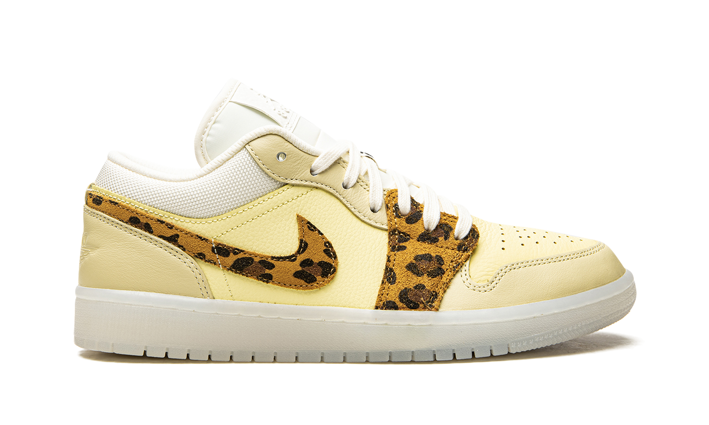 AIR JORDAN 1 LO WMNS SNKRS Day