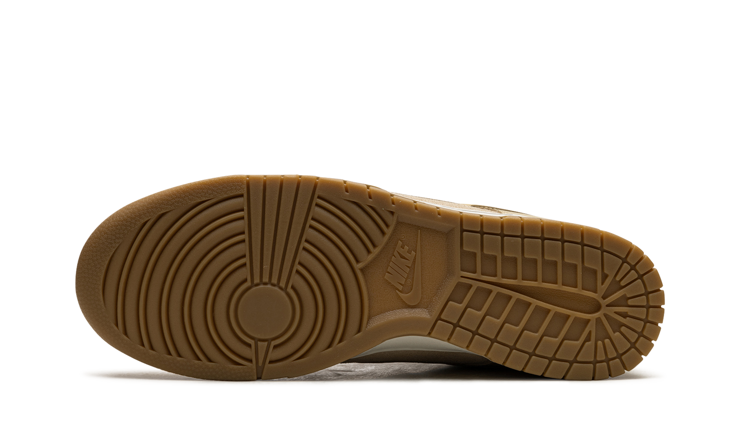 Dunk Low Khaki / Gum
