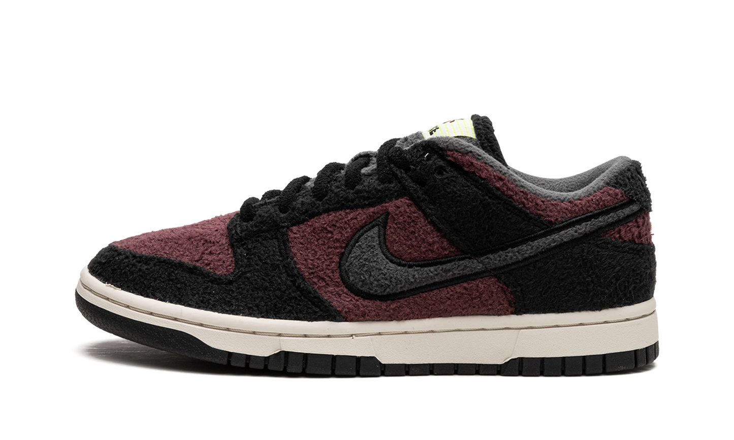 DUNK LO MNS WMNS Fleece Pack Burgundy Crush