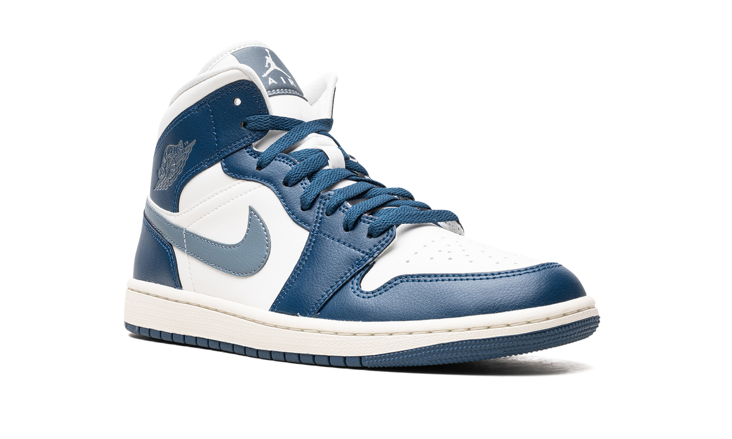 AIR JORDAN 1 MID WMNS French Blue