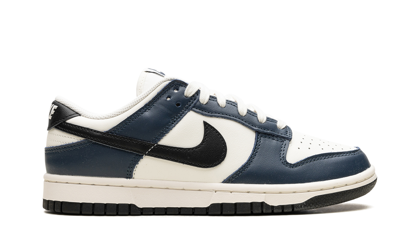 Dunk Low WMNS Midnight Navy