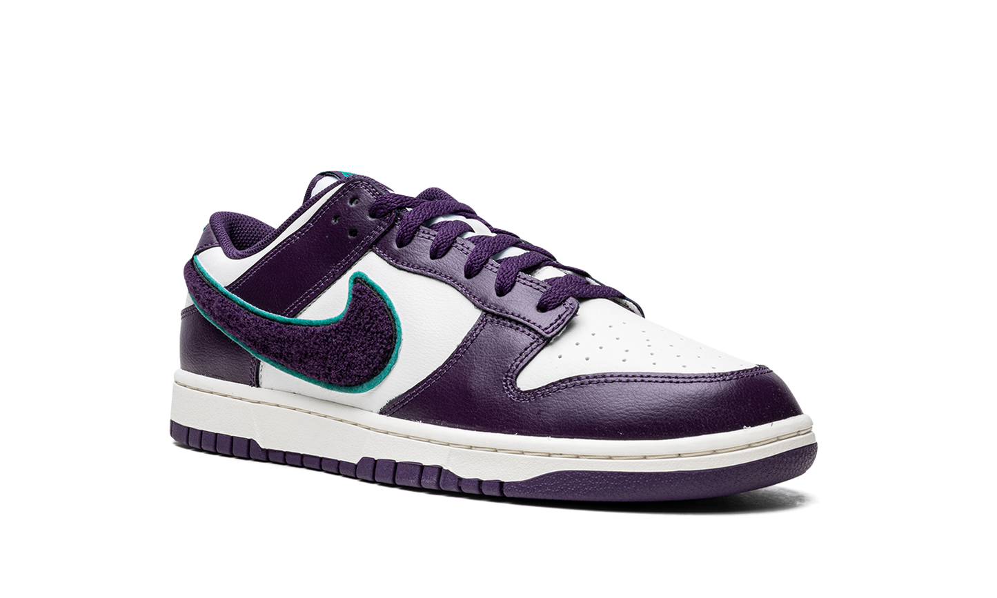 Dunk Low Chenille Swoosh - Grand Purple