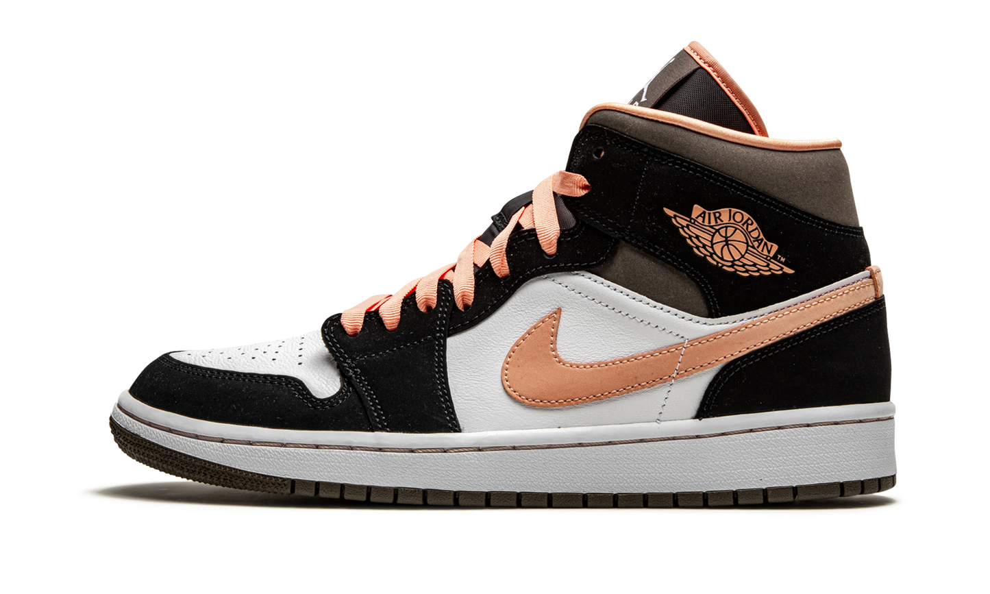 AIR JORDAN 1 MID SE WMNS Peach Mocha