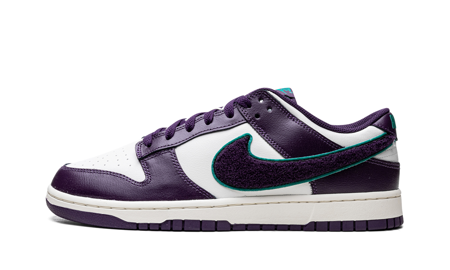 Dunk Low Chenille Swoosh - Grand Purple