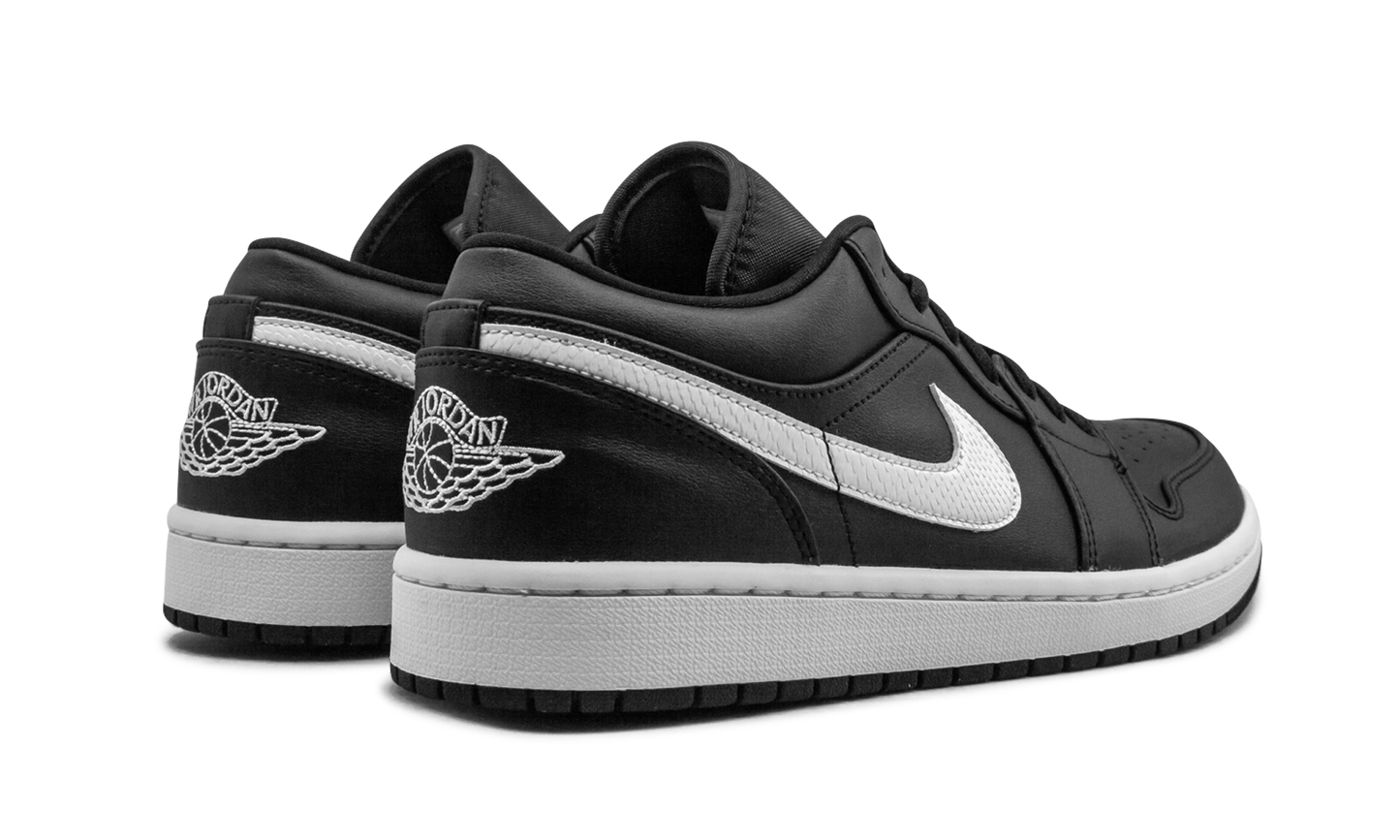 Air Jordan 1 Low WMNS Black/White