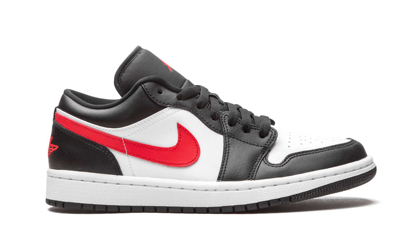 AIR JORDAN 1 LO WMNS Siren Red / Black / White