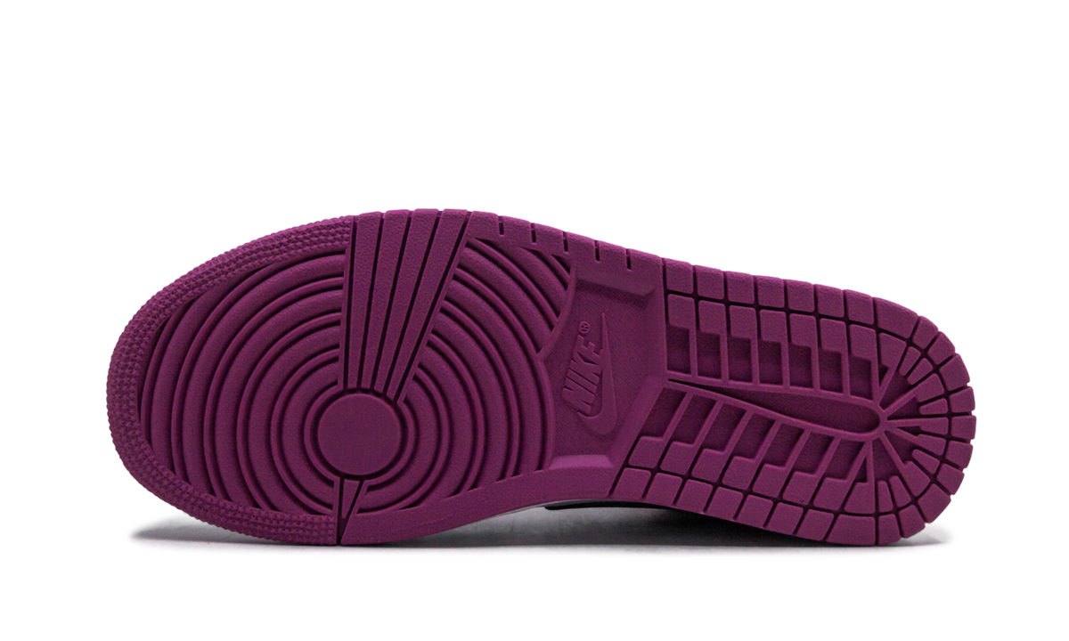 Air Jordan 1 Low SE Fuchsia