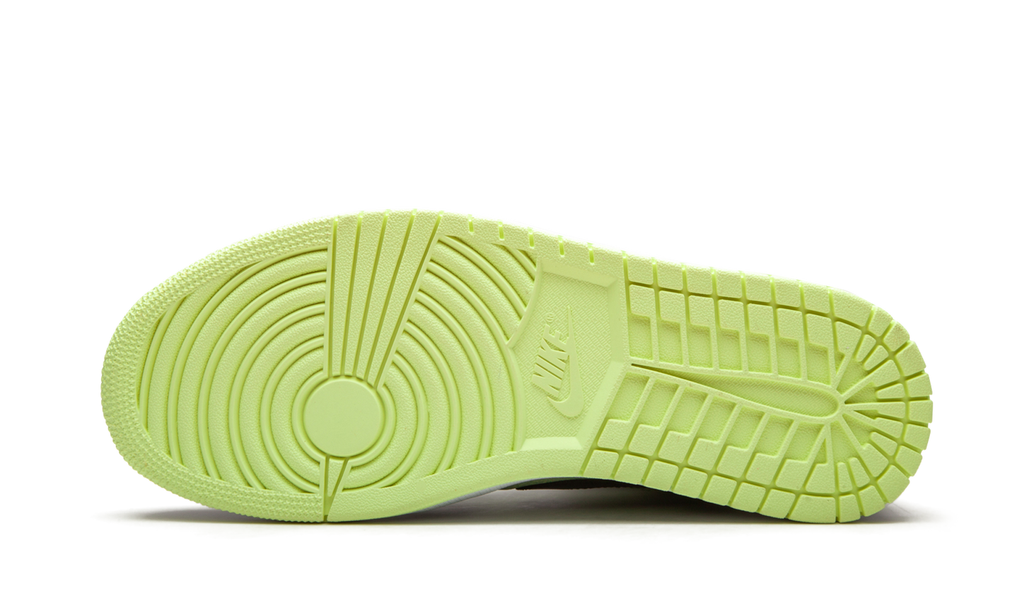 AIR JORDAN 1 MID SE WMNS Barely Volt / Chile Red