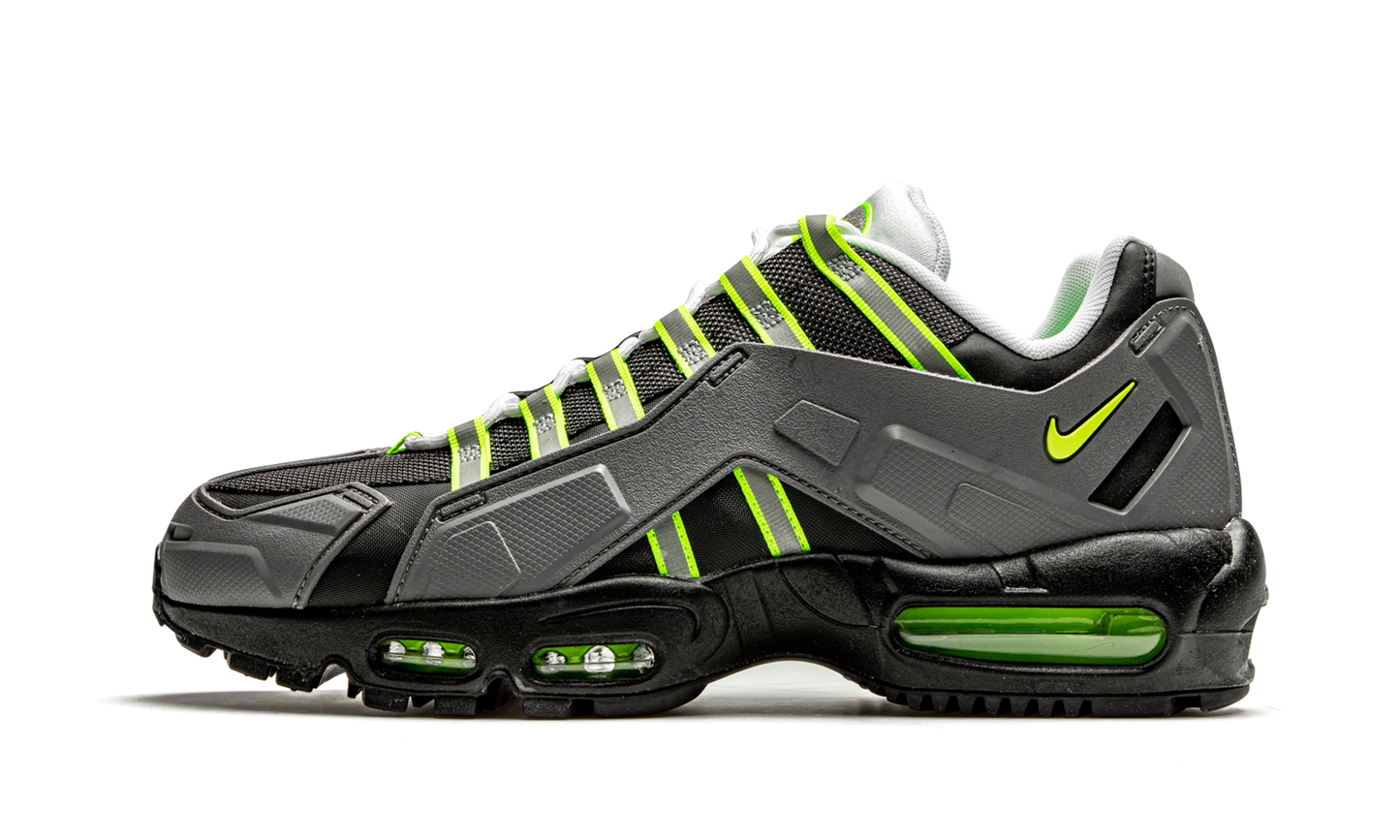 Air Max 95 NDSTRKT Neon