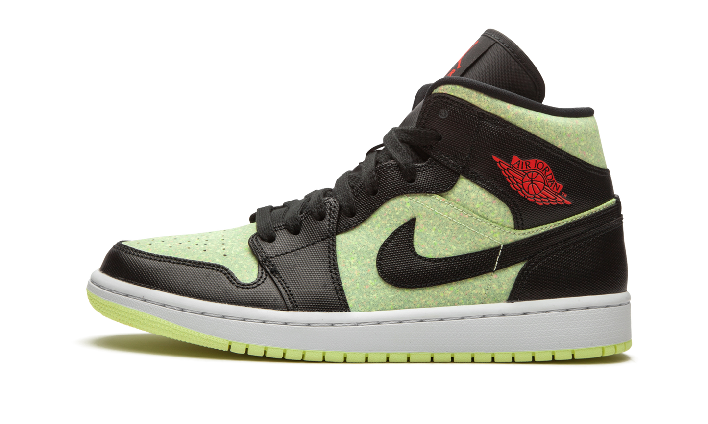 AIR JORDAN 1 MID SE WMNS Barely Volt / Chile Red